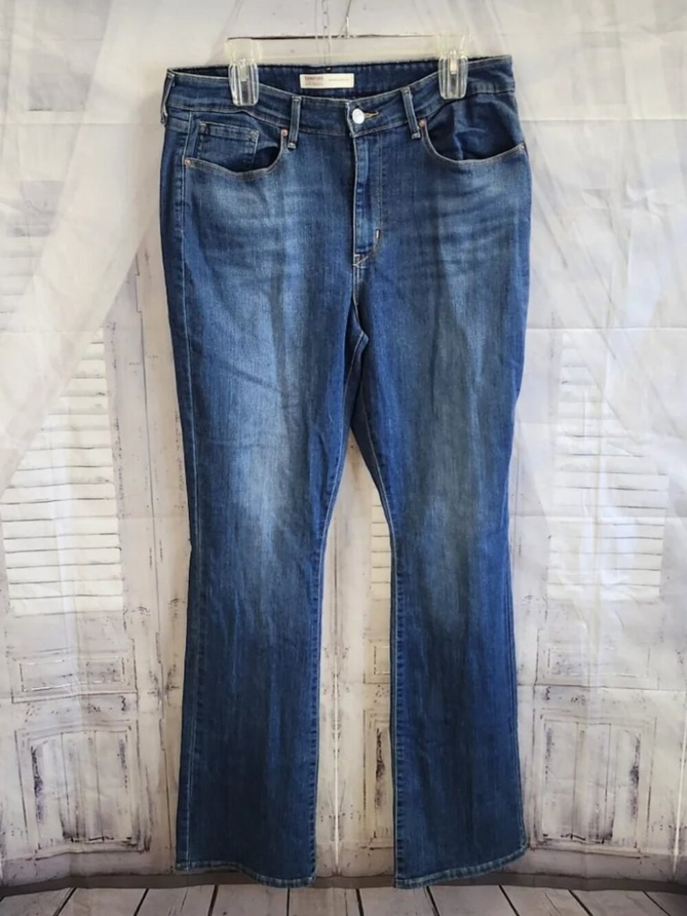Signature By Levi Strauss Mid-Rise Bootcut Jeans